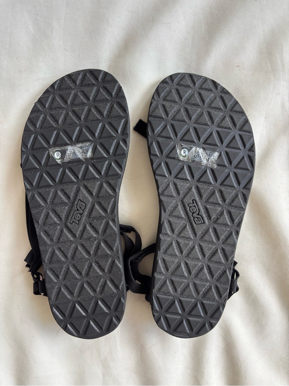 Teva Original universal slim women’s sandal black size 8 - Picture 5 of 7